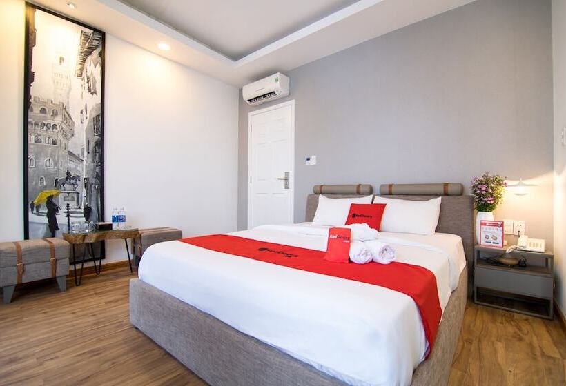هتل Reddoorz Plus Near Saigon Train Station