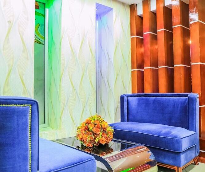 هتل Denver Boutique