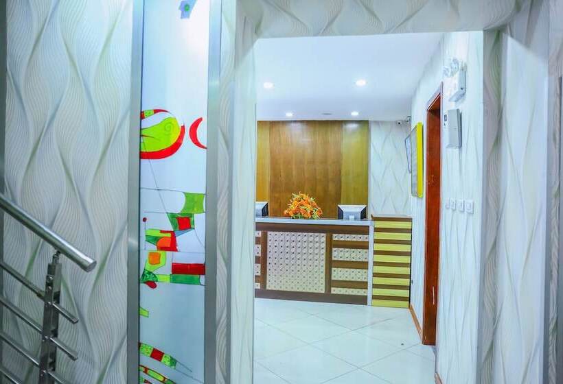 هتل Denver Boutique