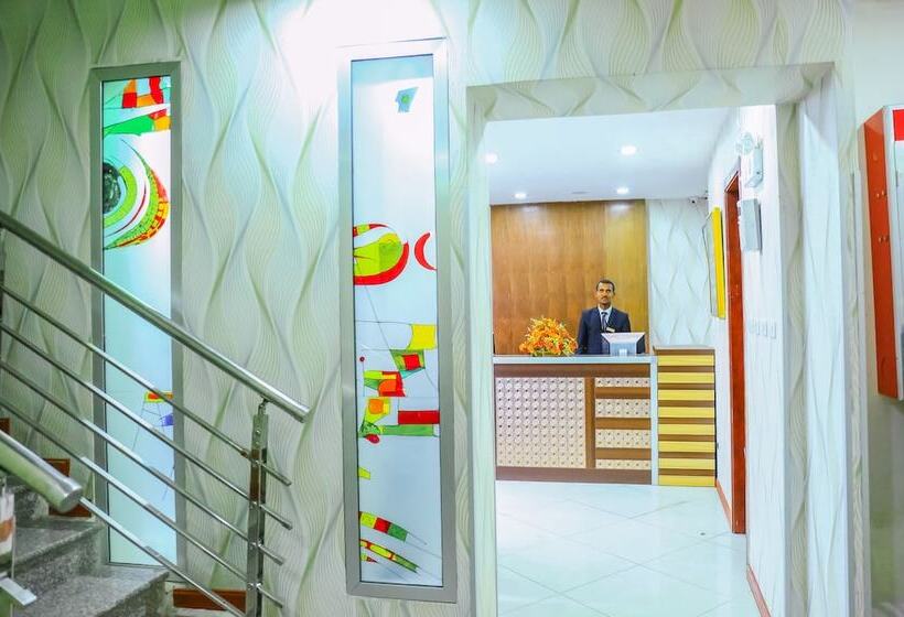 هتل Denver Boutique