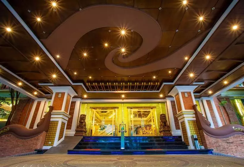 هتل Floral  · Dolphin Circle Pattaya
