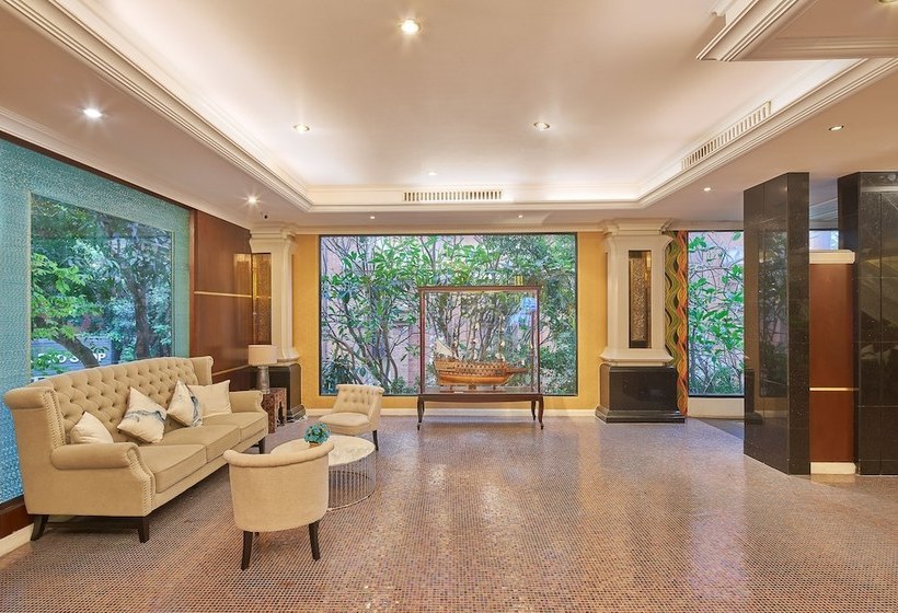 فندق Floral  · Dolphin Circle Pattaya