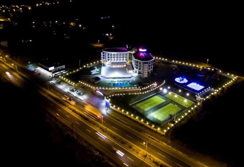 Отель Kaynesia  Spa & Wellness