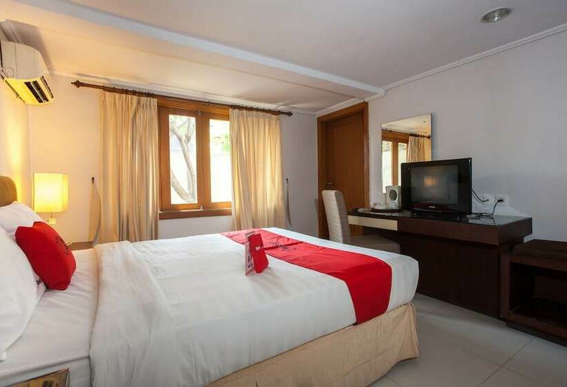 فندق Reddoorz Premium @ Raya Nginden