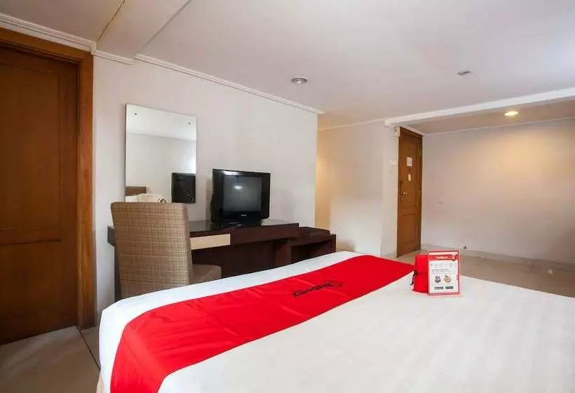 Hotelli Reddoorz Premium @ Raya Nginden