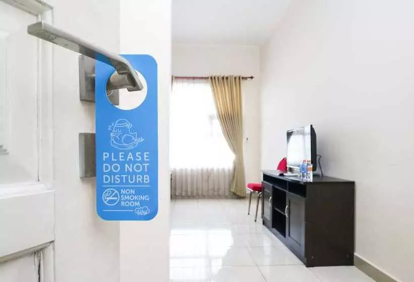 ホテル Airy Syariah Bandara Juanda Sidoarjo