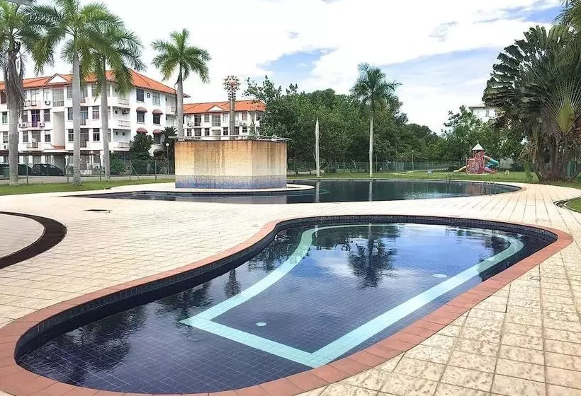 Summerbay Beach Resort Apartment