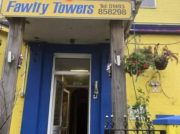 Majatalo Fawlty Towers