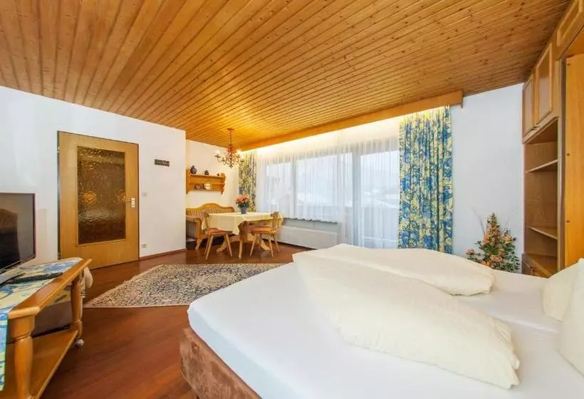 ペンション Gästehaus Hellwig