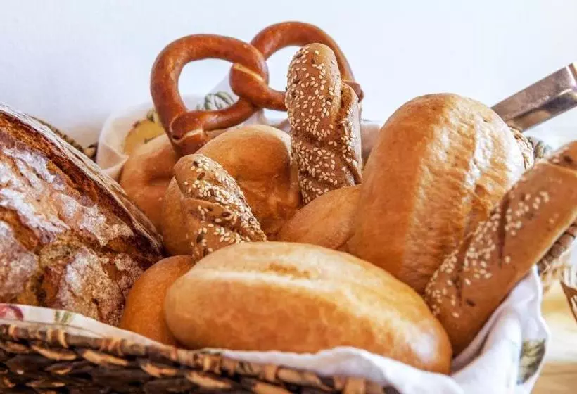 ペンション Gästehaus Hellwig