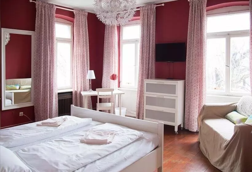 Pension Hemingway`s Heidelberg Hostel