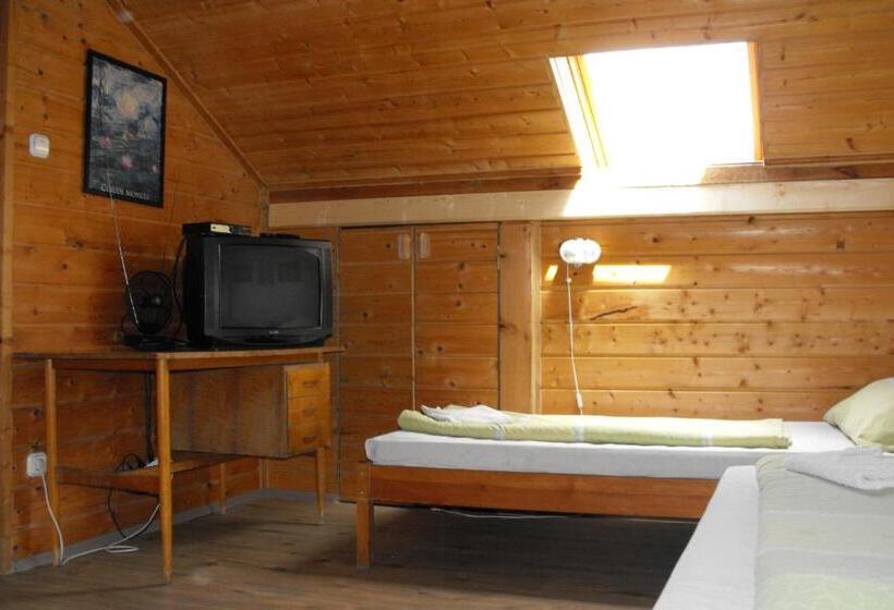 بنسيون Hungaria Guesthouse