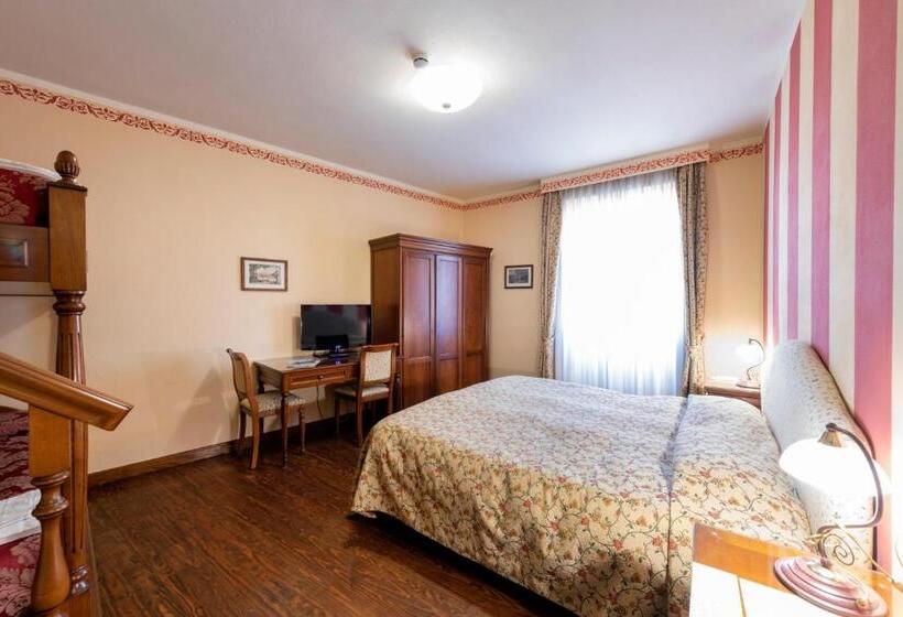 بنسيون La Dependance