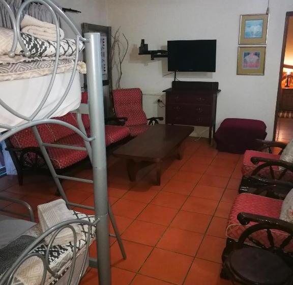 Пансион Linquenda Guest Farm