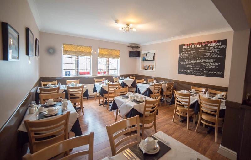 بنسيون Red Mullions Guest House