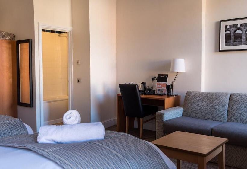 膳宿费 The Wellington