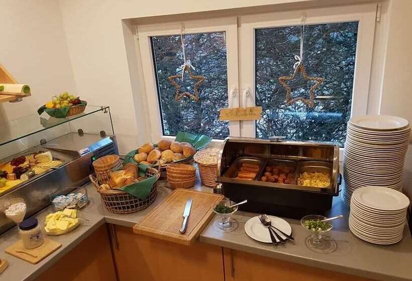 ペンション Venngasthof Zur Buche