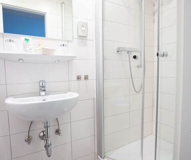 ペンション Venngasthof Zur Buche