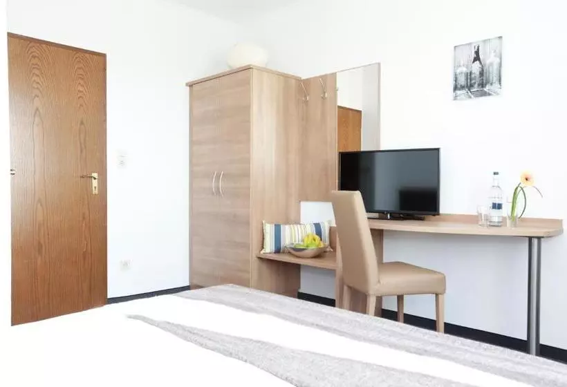 Majatalo Zwei&vierzig