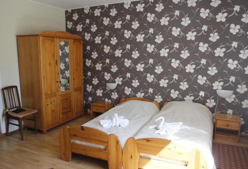 هاستل Villa Marleen