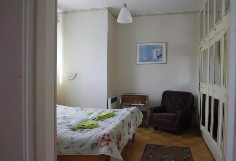 هاستل Villa Marleen