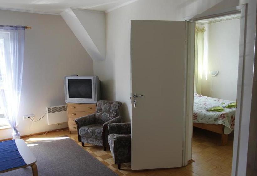 هاستل Villa Marleen