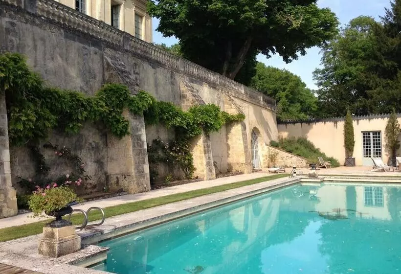 Aamiaismajoitus (B&B) Domaine Des Bidaudieres