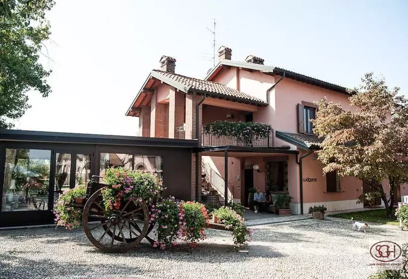 ホテル San Giacomo Horses & Agriturismo