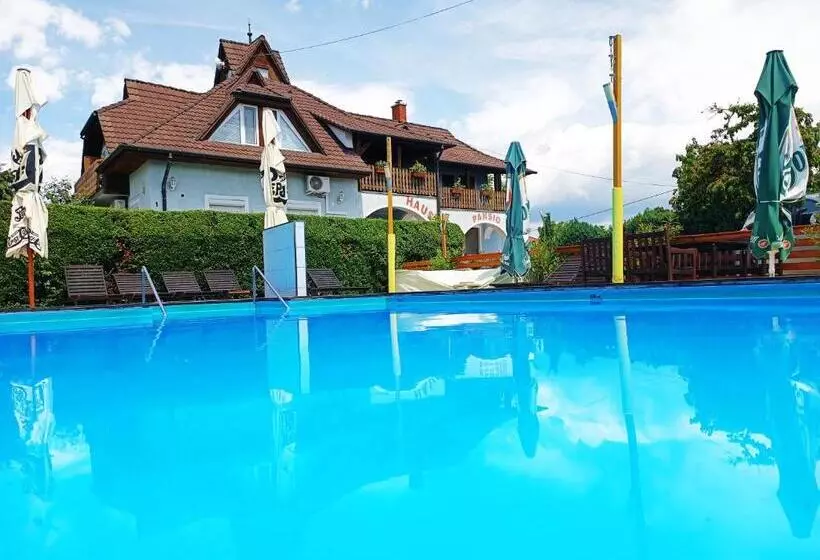 Janika Pension