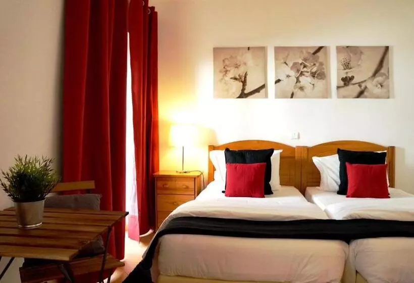 Oasis Beach Apartments