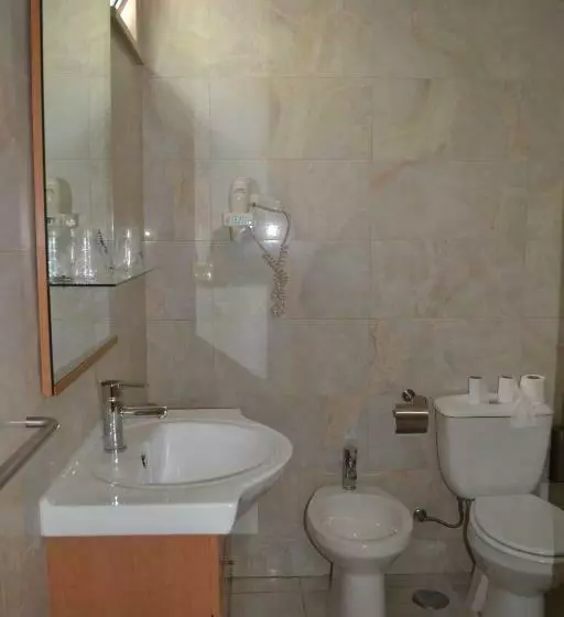 Majatalo Arenilha Guest House