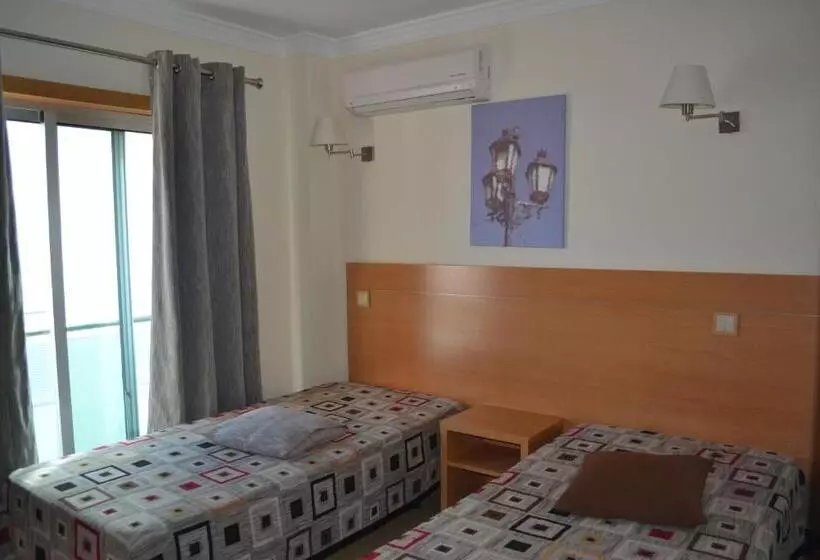 Majatalo Arenilha Guest House