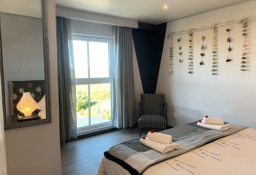 膳宿费 Farr Out Guesthouse