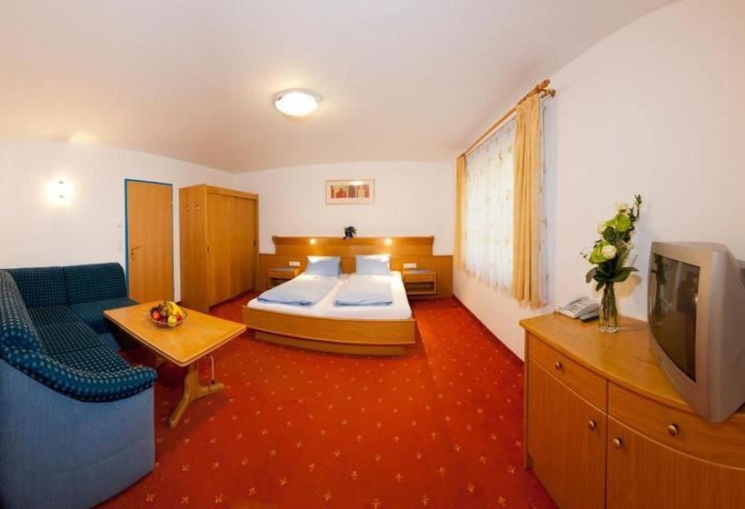 ペンション Der Steinerwirt