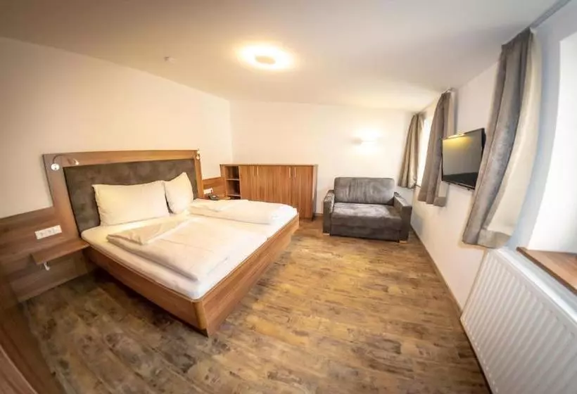 ペンション Der Steinerwirt