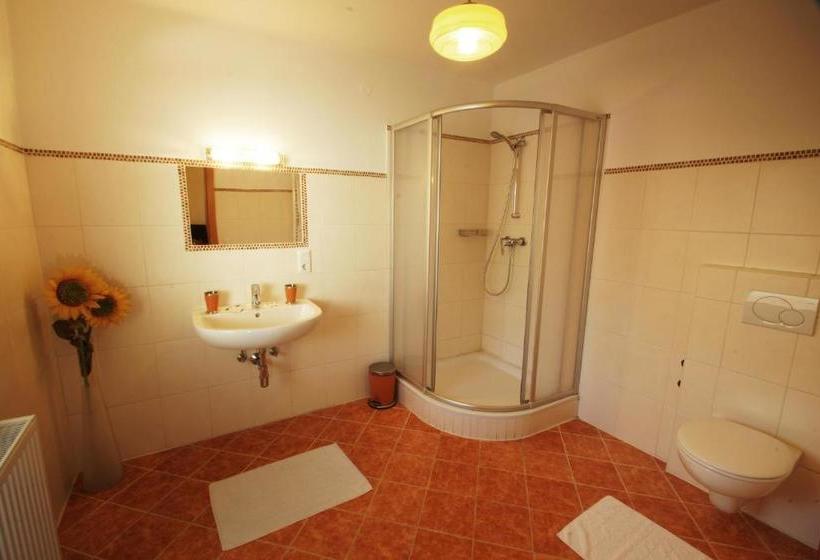 ペンション Gasthof Zur Post