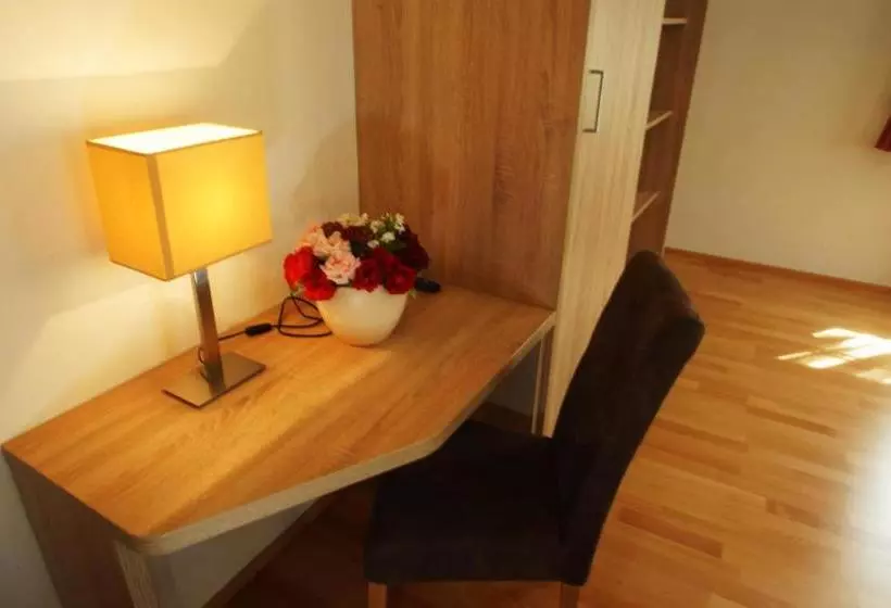 ペンション Gasthof Zur Post