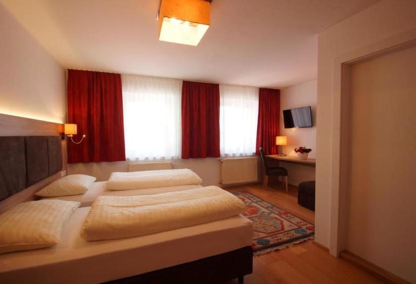 ペンション Gasthof Zur Post