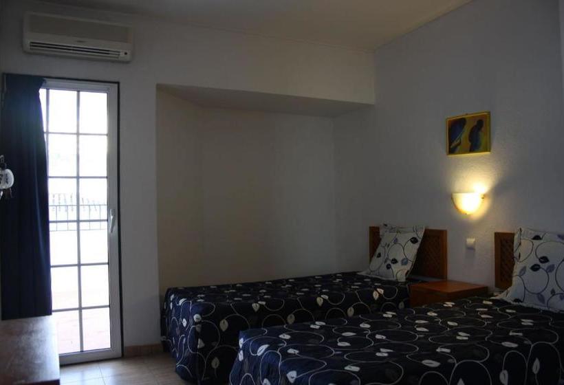 Pensão Vegas Residence