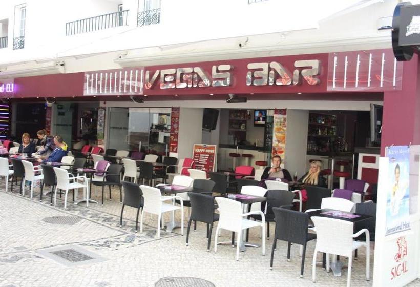 Pensão Vegas Residence