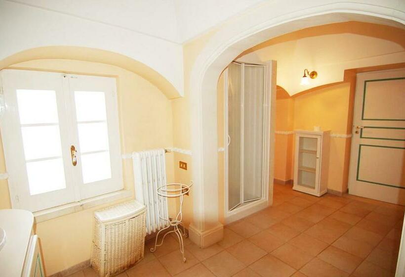 Villaggio In Case Sparse Nel Centro Storico