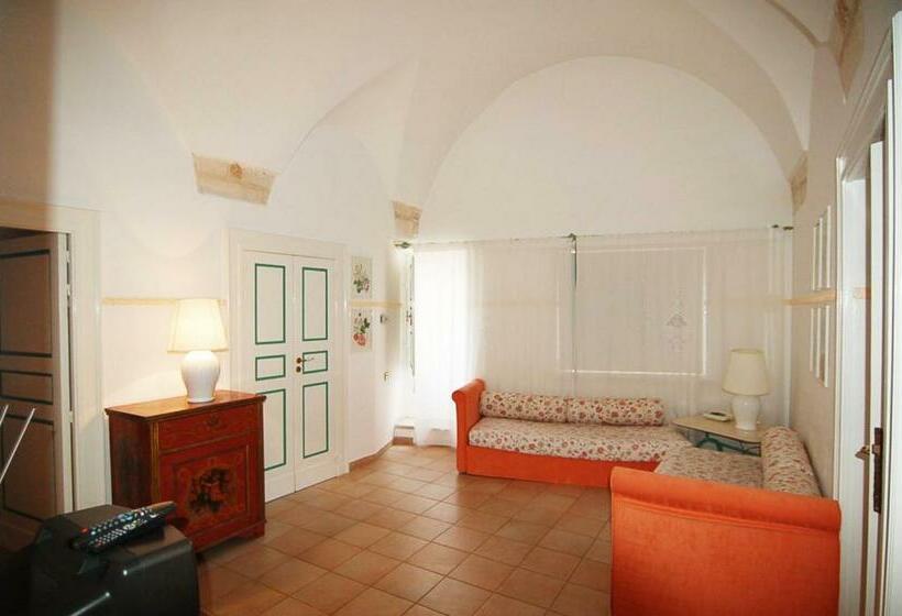 Villaggio In Case Sparse Nel Centro Storico