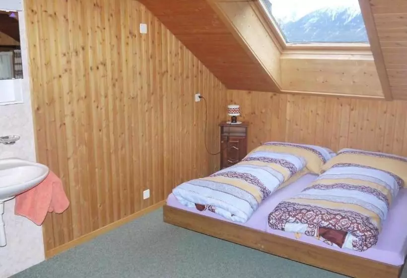 ユースホステル Gasthaus Bergheim