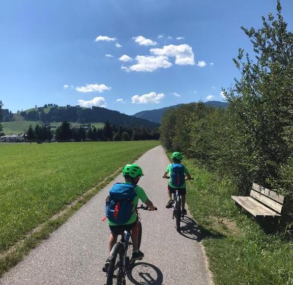 ホテル Ferienhof Nasnergut