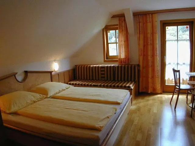 هتل Pension Zechnerhof