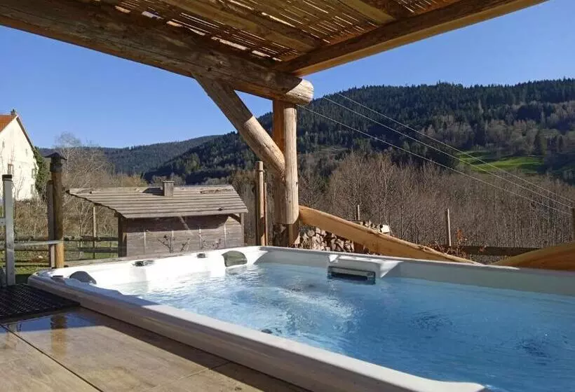 Majatalo Auberge De La Grange Spa & Sauna