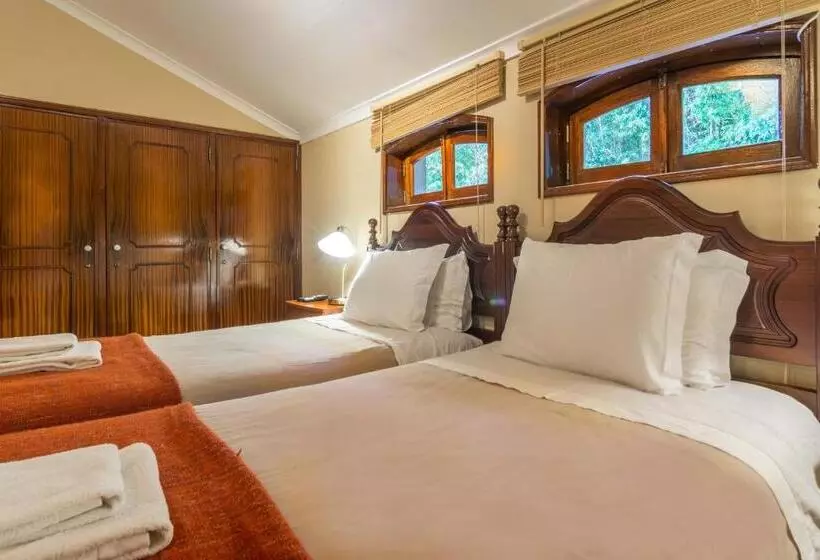 Majatalo Chalet Relogio Guesthouse
