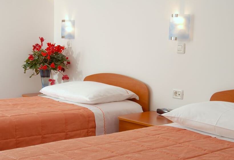 پانسیون Guesthouse Bajc