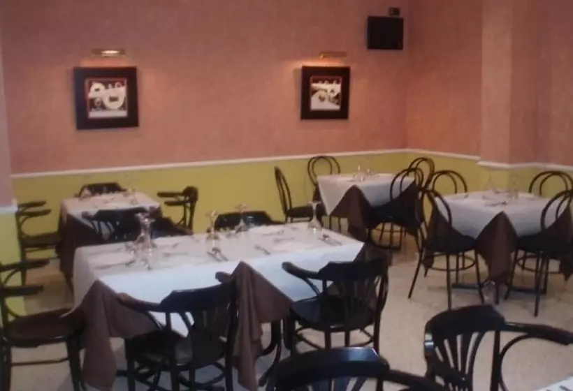 ペンション Hostal Talavera