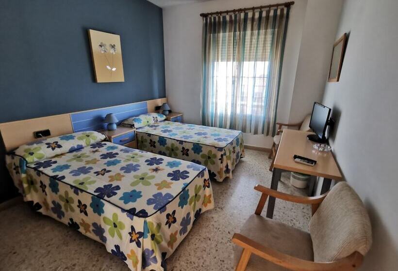 بنسيون Hostal Talavera